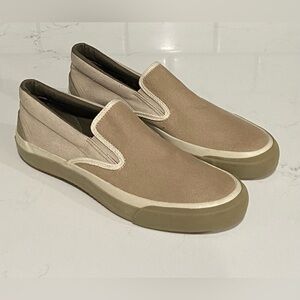 The Hill-Side Sneakers Mens Size 8 Made in Japan Slip On shoes Two tone Tan New